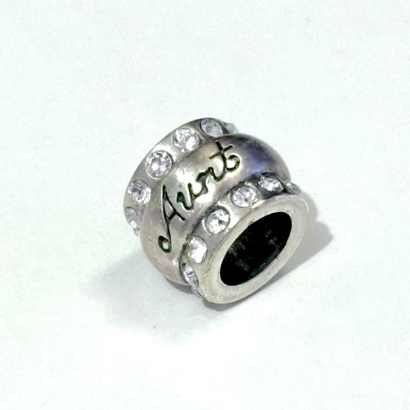 🆕 Brighton Aunt bead in brushed silver with clear crystal accents Retired NWOT - Picture 1 of 6
